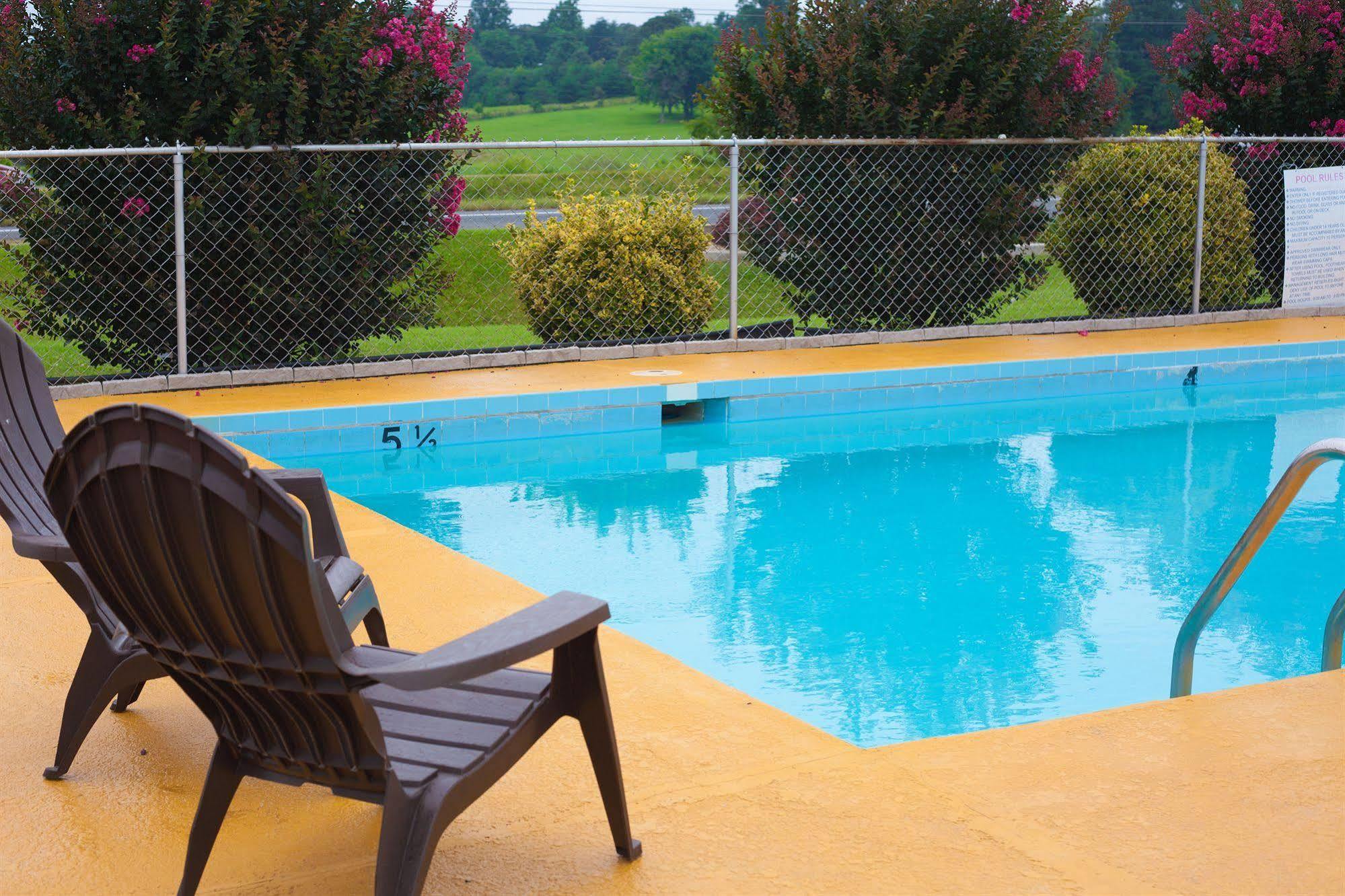 Timberlake Motel Lynchburg Eksteriør bilde